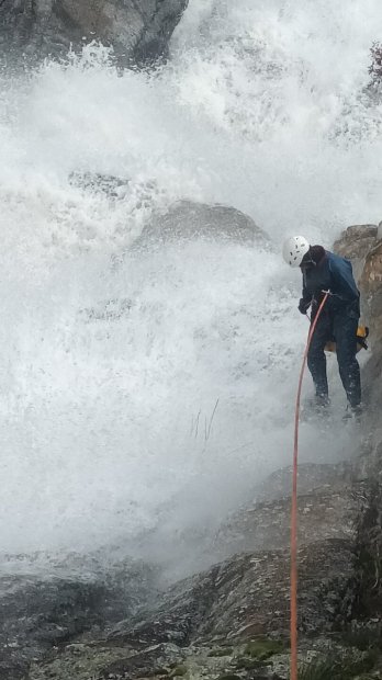faire du canyoning extreme